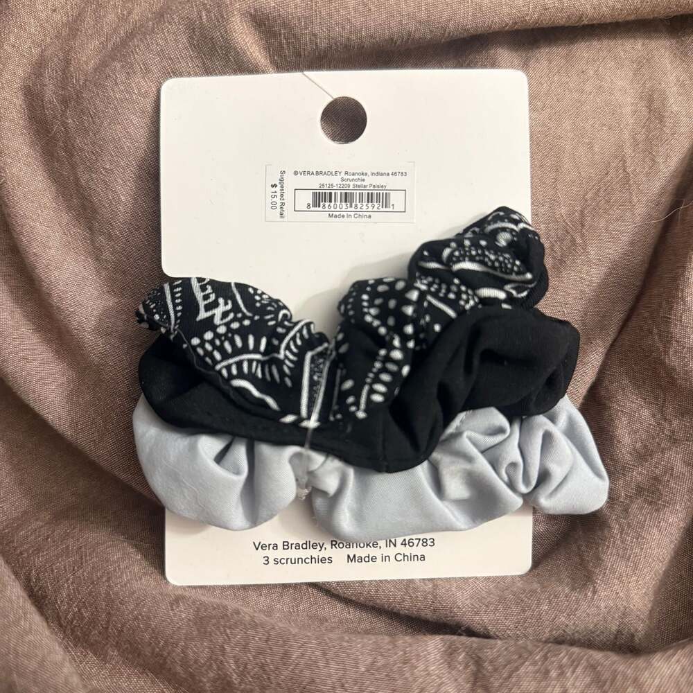 5/$25 VERA BRADLEY Set of 3 Scrunchies Stellar Paisley - NWT - Picture 2 of 2